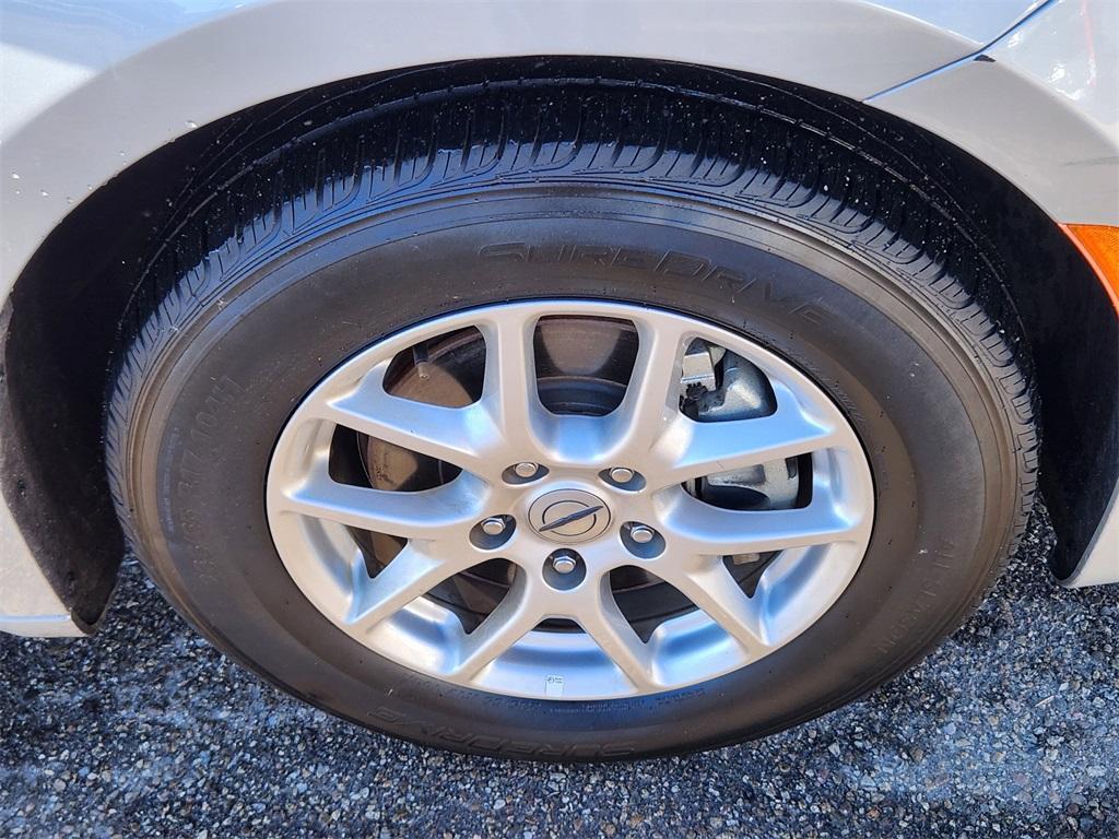 used 2024 Chrysler Pacifica car, priced at $29,582