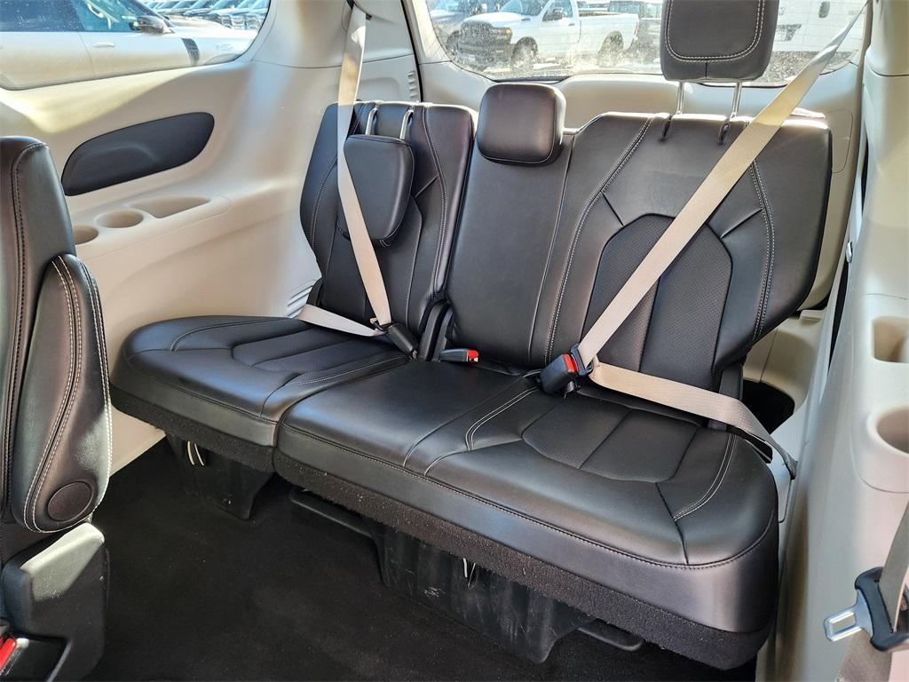 used 2024 Chrysler Pacifica car, priced at $29,582