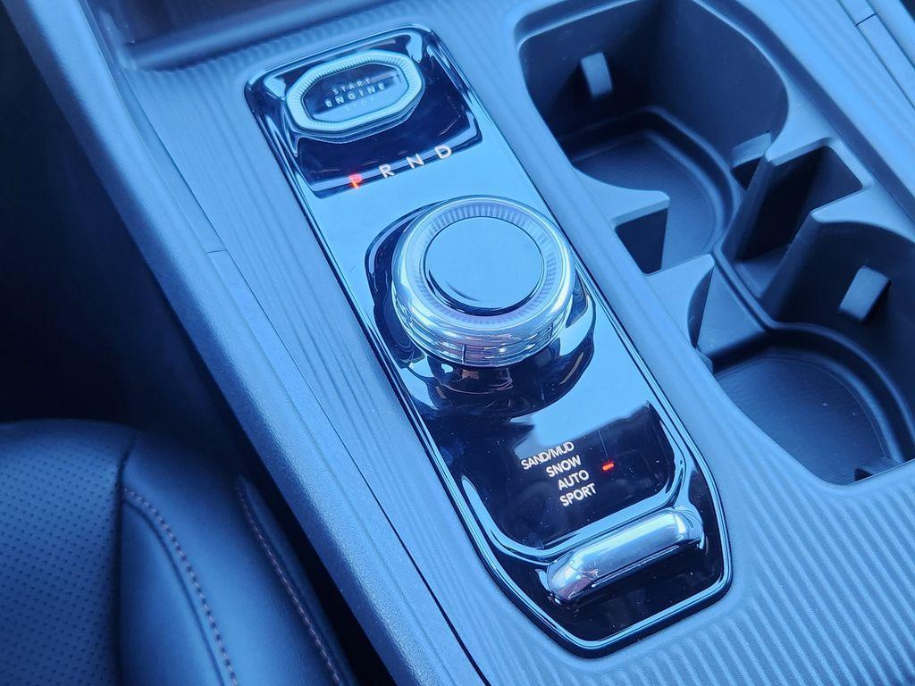 new 2026 Jeep Cherokee car, priced at $41,355