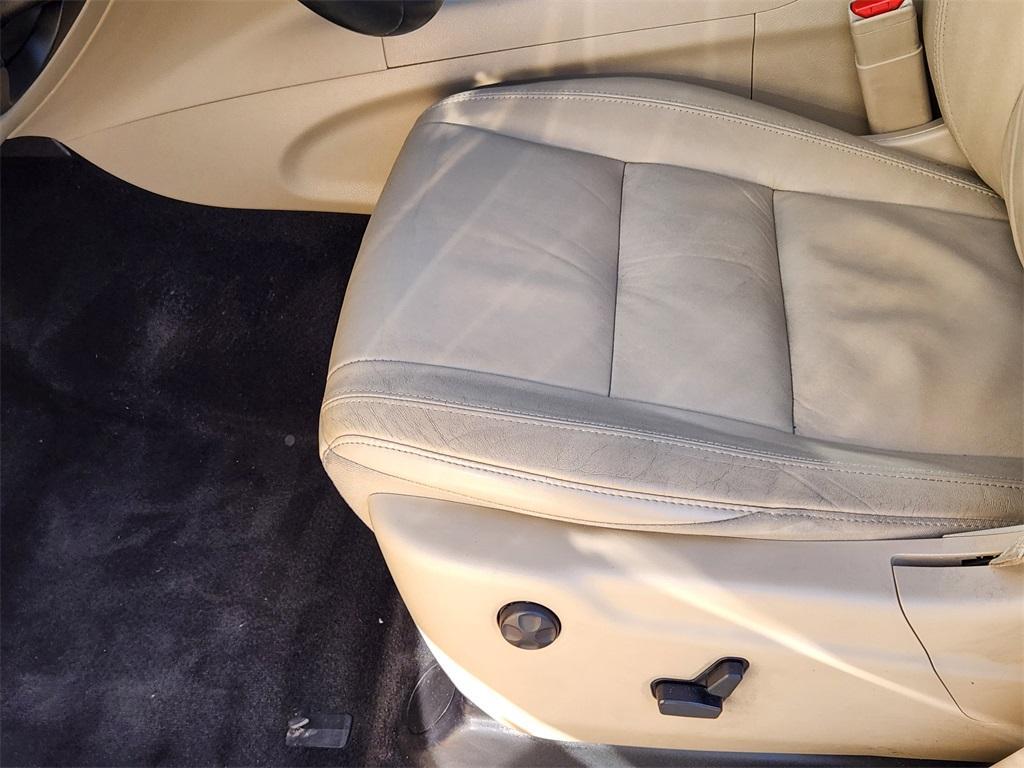 used 2013 Jeep Grand Cherokee car, priced at $7,747