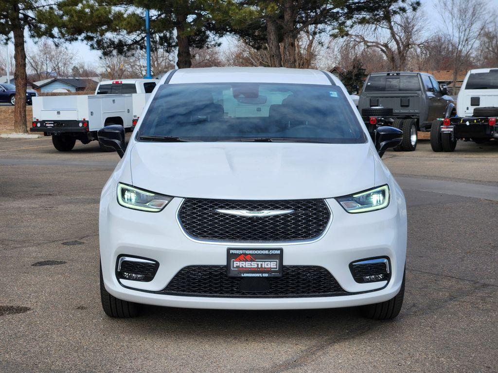 new 2026 Chrysler Pacifica car, priced at $43,332