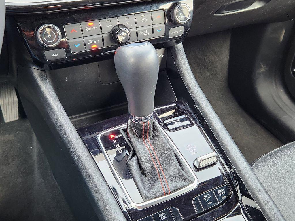 used 2024 Jeep Compass car, priced at $23,282