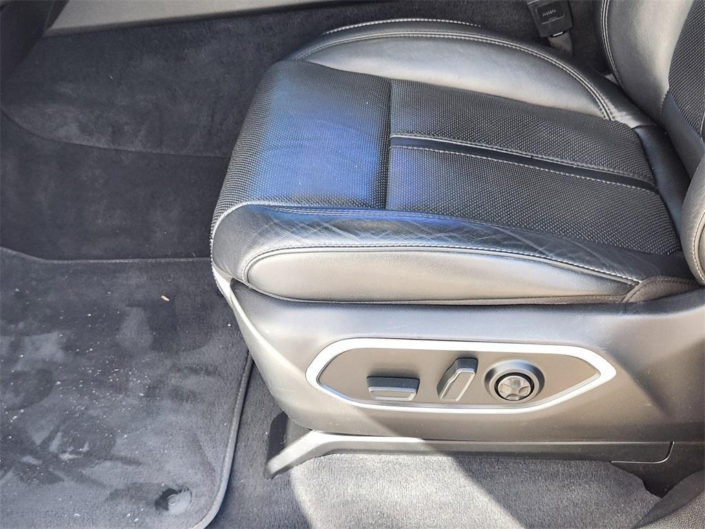 used 2023 Jeep Wagoneer car, priced at $48,657