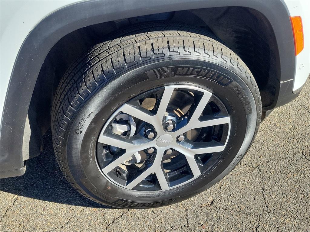 used 2024 Jeep Grand Cherokee L car, priced at $35,938