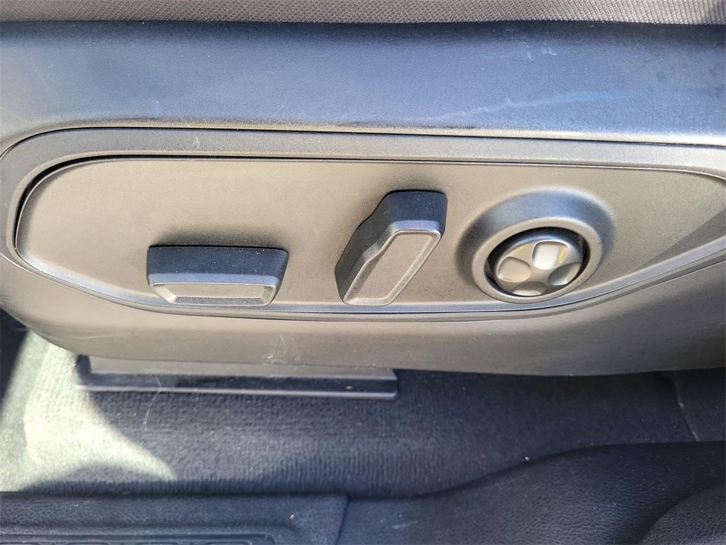 used 2024 Jeep Grand Cherokee L car, priced at $35,938