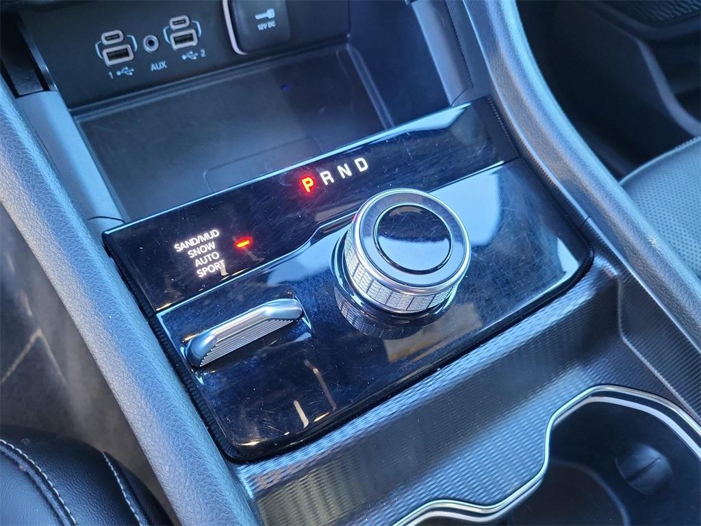 used 2024 Jeep Grand Cherokee L car, priced at $35,938