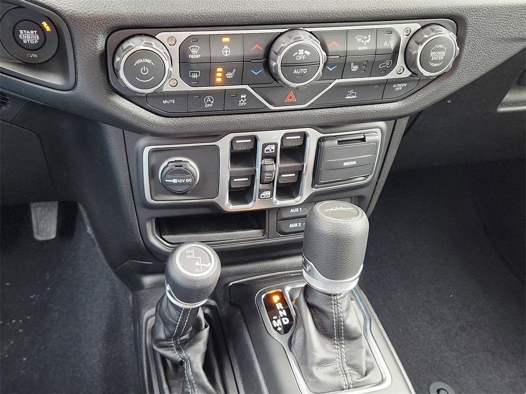 new 2026 Jeep Gladiator car, priced at $44,659