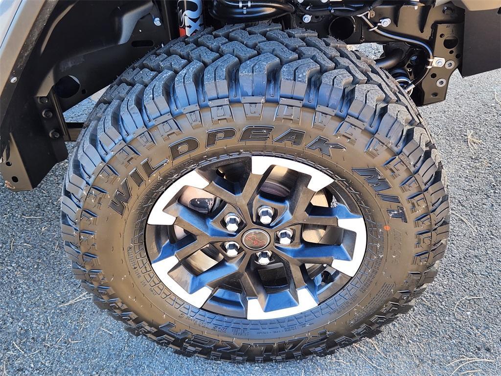 used 2023 Jeep Gladiator car, priced at $36,224