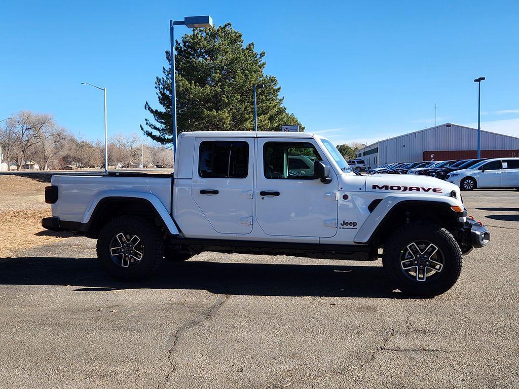 new 2026 Jeep Gladiator car, priced at $50,034