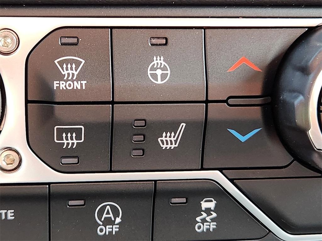 new 2025 Jeep Gladiator car, priced at $51,427