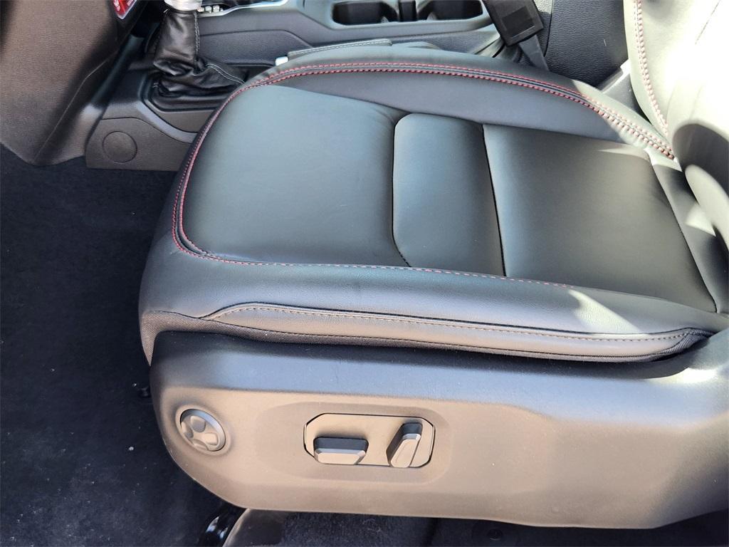 new 2025 Jeep Wrangler car, priced at $58,201