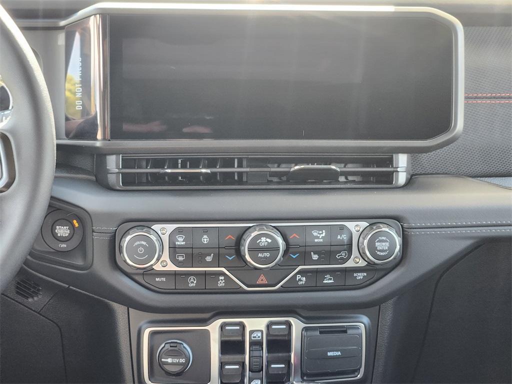 new 2025 Jeep Wrangler car, priced at $58,201