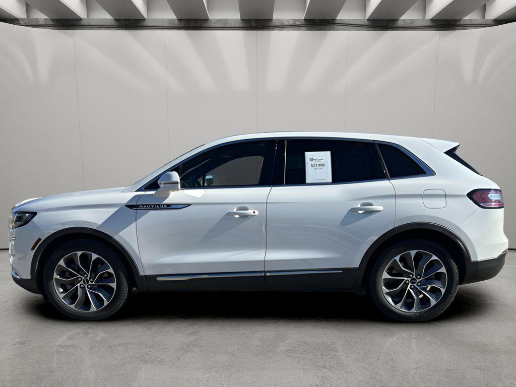 used 2022 Lincoln Nautilus car, priced at $20,950