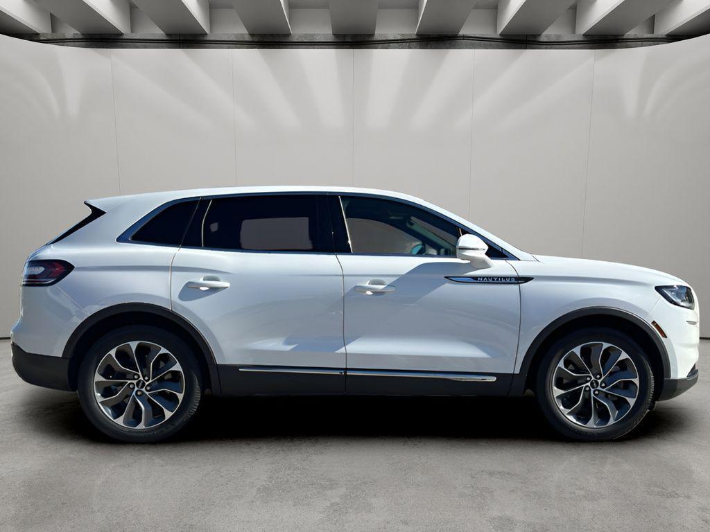 used 2022 Lincoln Nautilus car, priced at $20,950