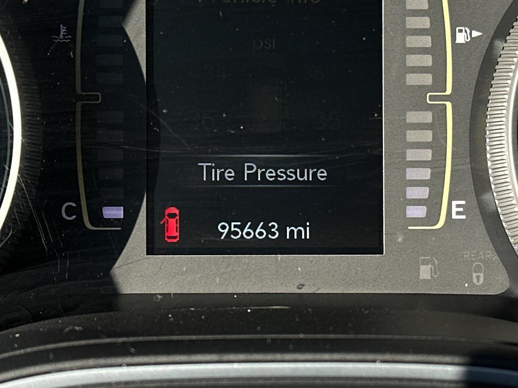 used 2021 Jeep Cherokee car, priced at $17,550