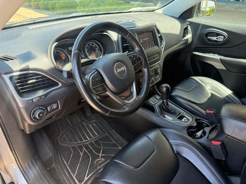 used 2019 Jeep Cherokee car, priced at $15,982