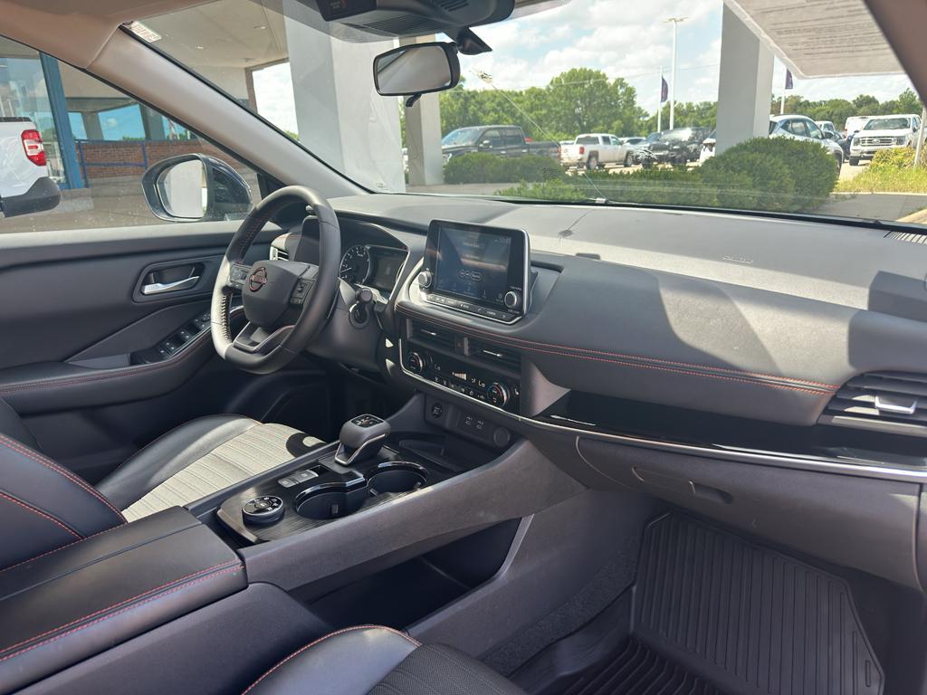 used 2025 Nissan Rogue car, priced at $31,945