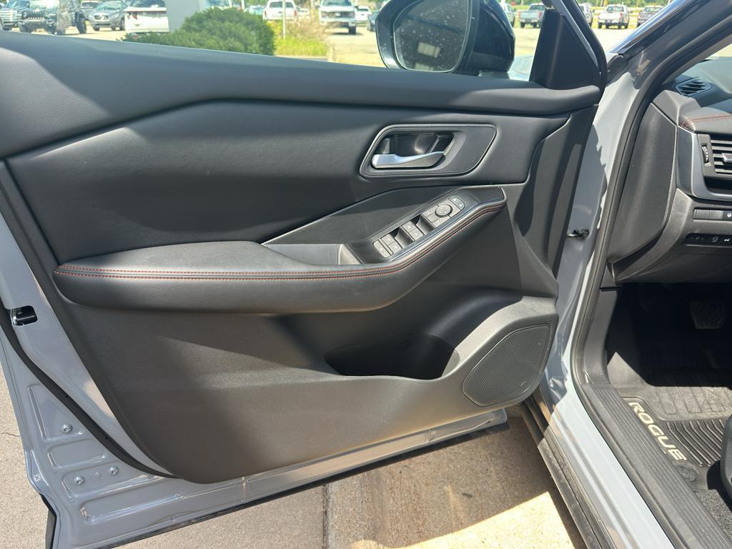used 2025 Nissan Rogue car, priced at $31,945