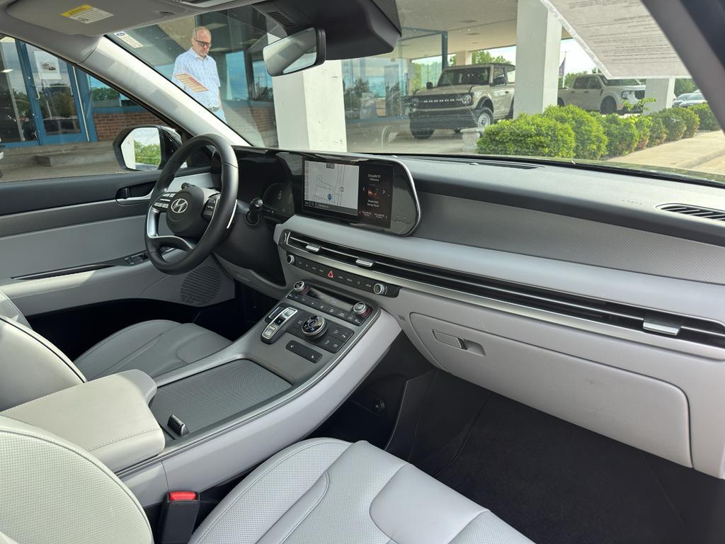 used 2025 Hyundai Palisade car, priced at $34,945