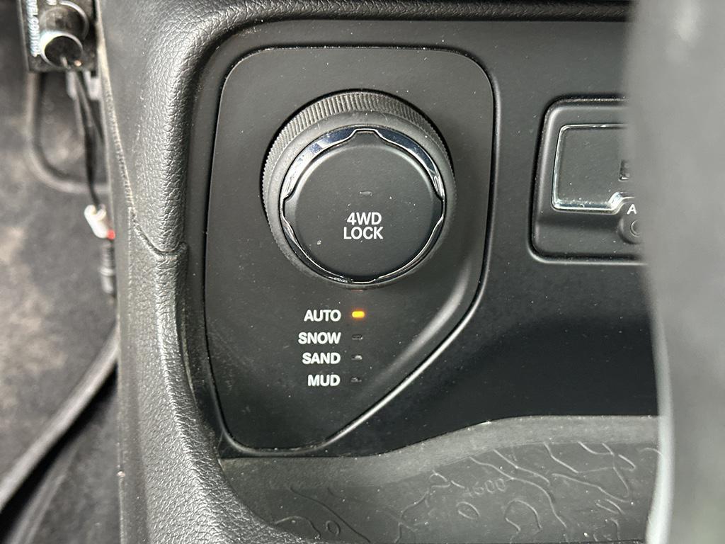 used 2016 Jeep Renegade car, priced at $13,525