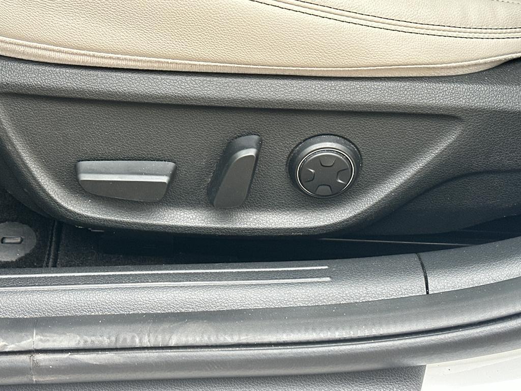 used 2025 Genesis G70 car, priced at $28,942