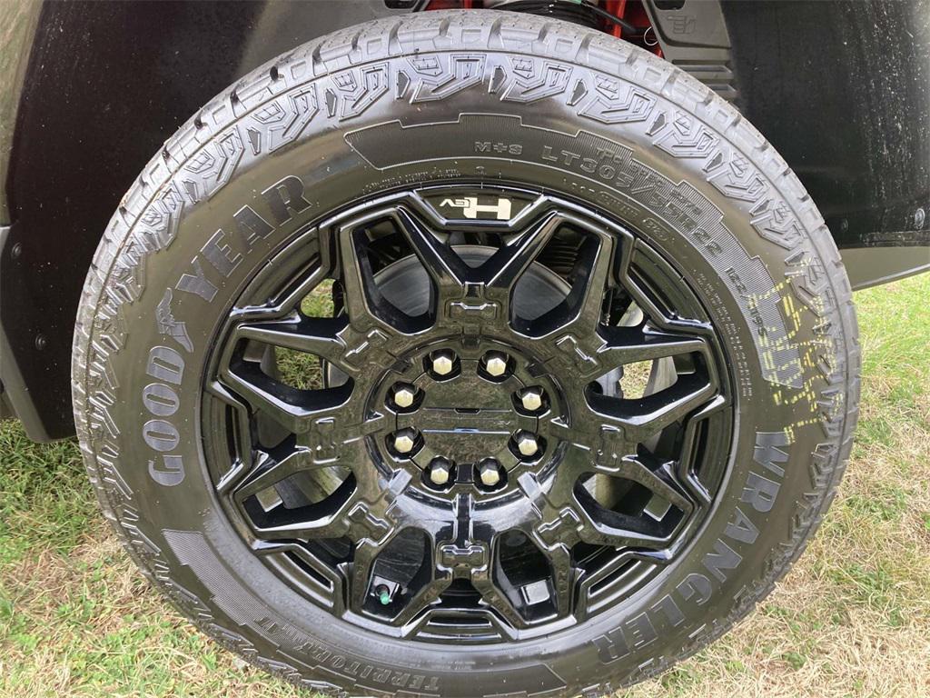 new 2026 GMC HUMMER EV SUV car, priced at $90,498