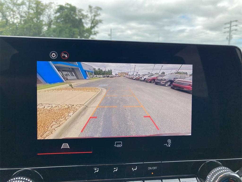 new 2026 GMC Canyon car, priced at $39,890