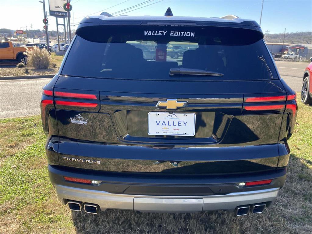 new 2025 Chevrolet Traverse car, priced at $40,695