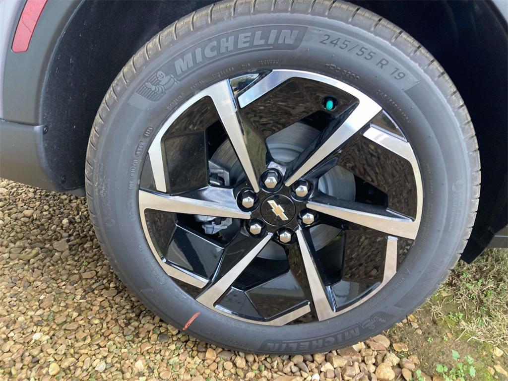 new 2026 Chevrolet Equinox EV car, priced at $43,730