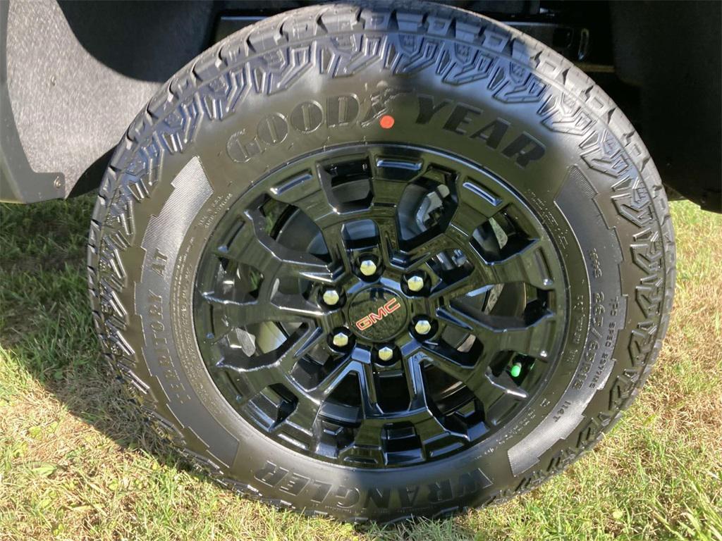 new 2026 GMC Canyon car, priced at $40,640