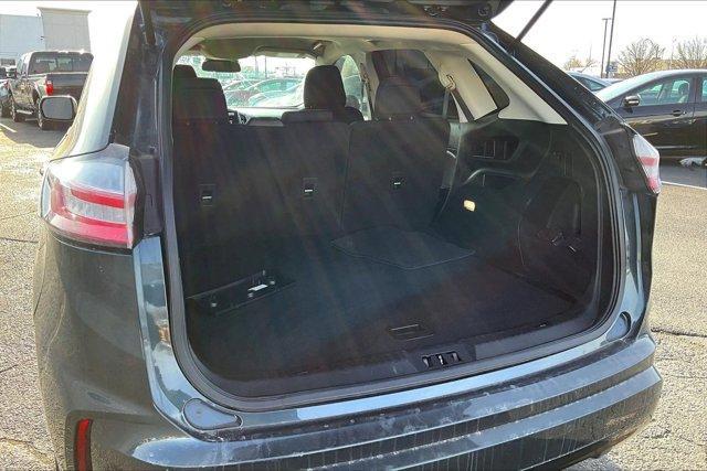 used 2022 Ford Edge car, priced at $20,211