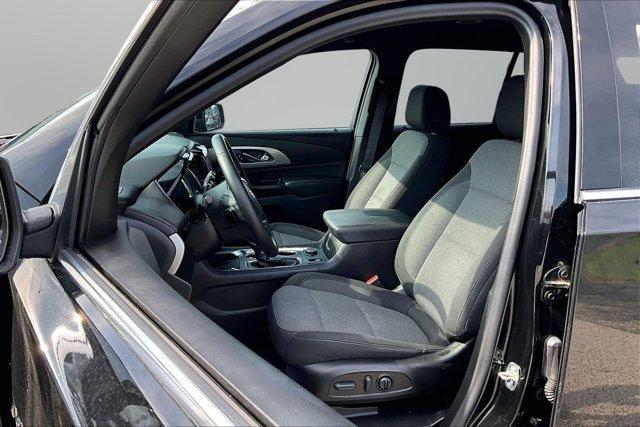 used 2023 Chevrolet Traverse car, priced at $34,371