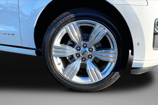 used 2024 Ford Expedition car, priced at $63,254