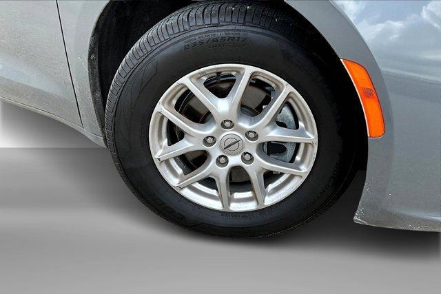 used 2021 Chrysler Pacifica car, priced at $19,995