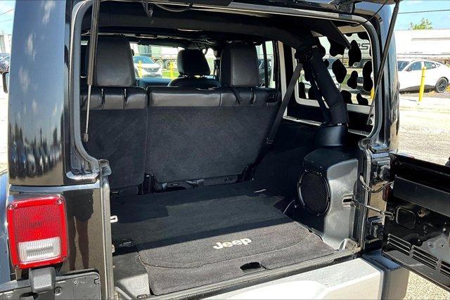 used 2014 Jeep Wrangler Unlimited car, priced at $13,395