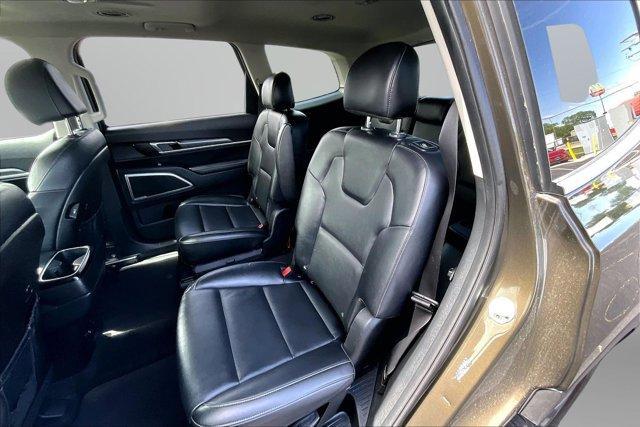 used 2022 Kia Telluride car, priced at $31,167