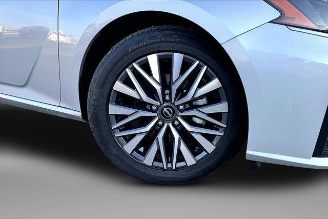 used 2023 Nissan Altima car, priced at $22,833
