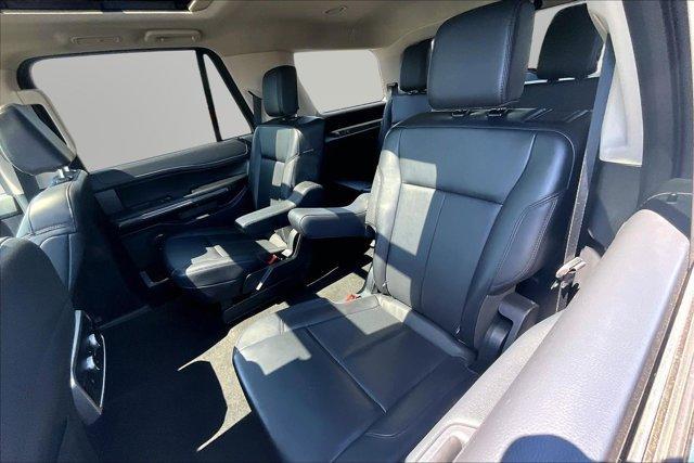 used 2024 Ford Expedition car, priced at $45,607