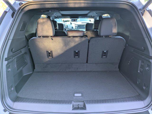 new 2026 Chevrolet Traverse car, priced at $55,985