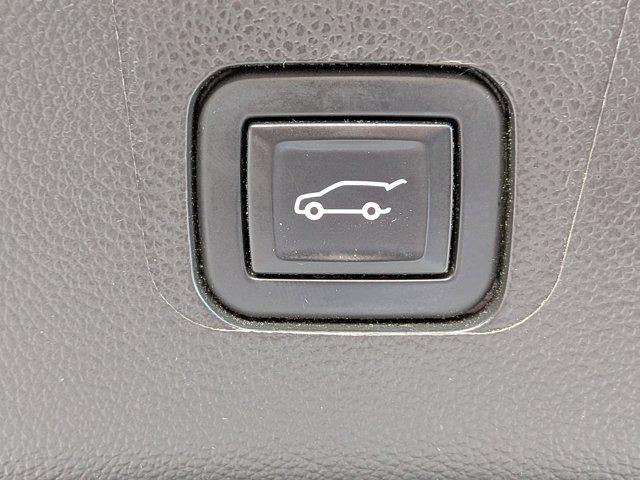 used 2023 Chevrolet Traverse car, priced at $27,795