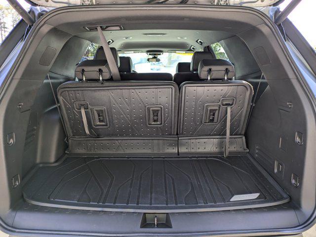 used 2023 Chevrolet Traverse car, priced at $31,632