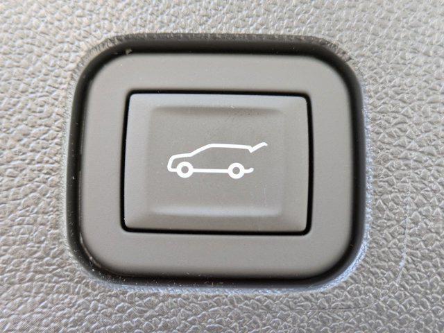 new 2026 Chevrolet Traverse car, priced at $44,226