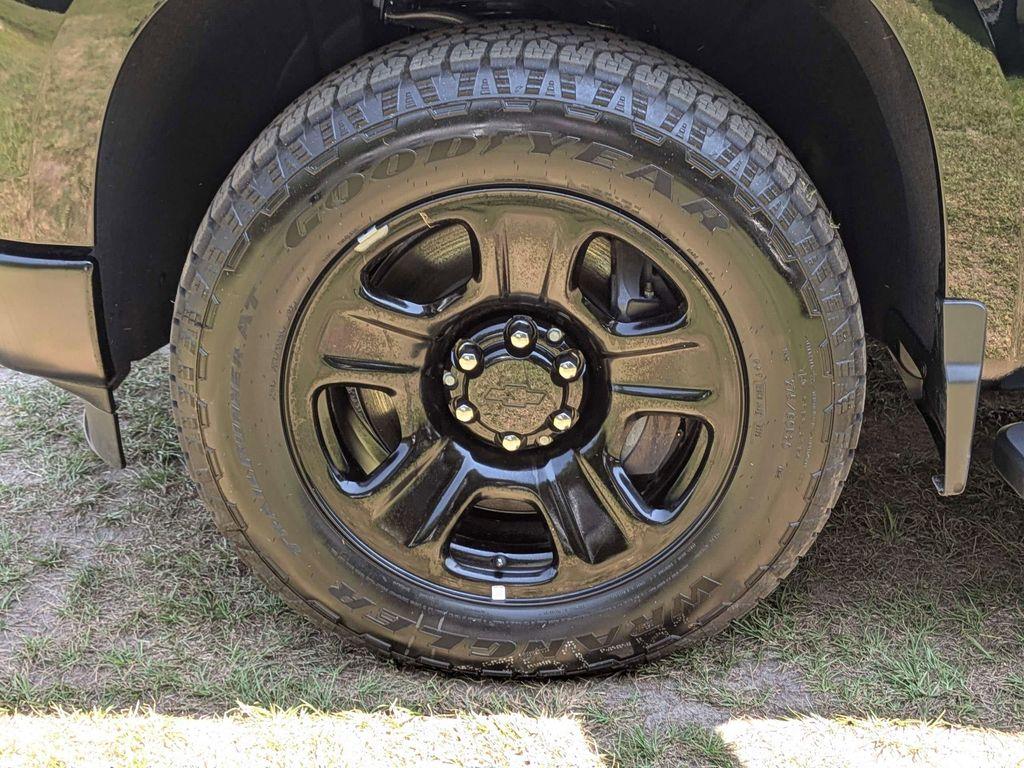 new 2025 Chevrolet Silverado 1500 car, priced at $49,437