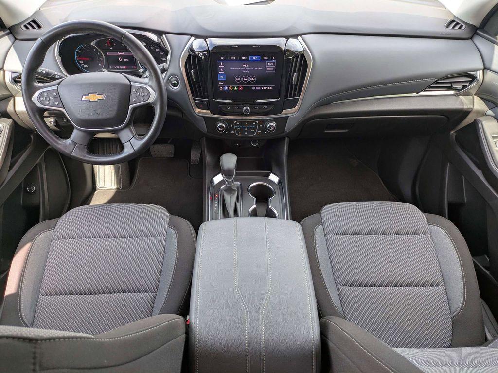 used 2021 Chevrolet Traverse car, priced at $25,190