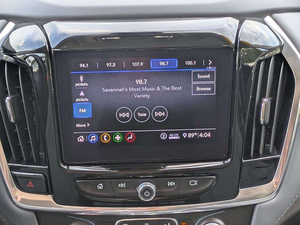 used 2021 Chevrolet Traverse car, priced at $25,190