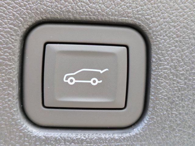 new 2026 Chevrolet Traverse car, priced at $42,225