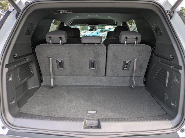 new 2026 Chevrolet Traverse car, priced at $42,225