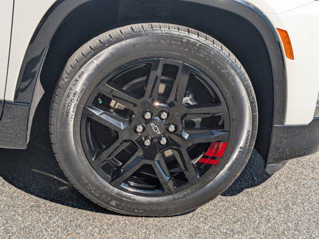 used 2023 Chevrolet Traverse car, priced at $33,990