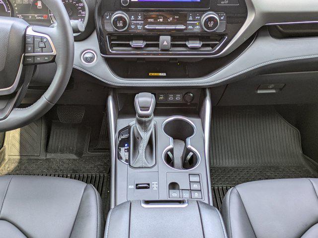 used 2024 Toyota Highlander Hybrid car, priced at $37,280