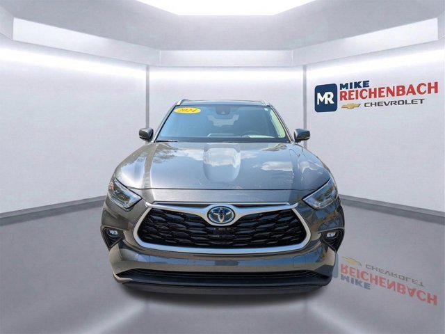 used 2024 Toyota Highlander Hybrid car, priced at $37,280